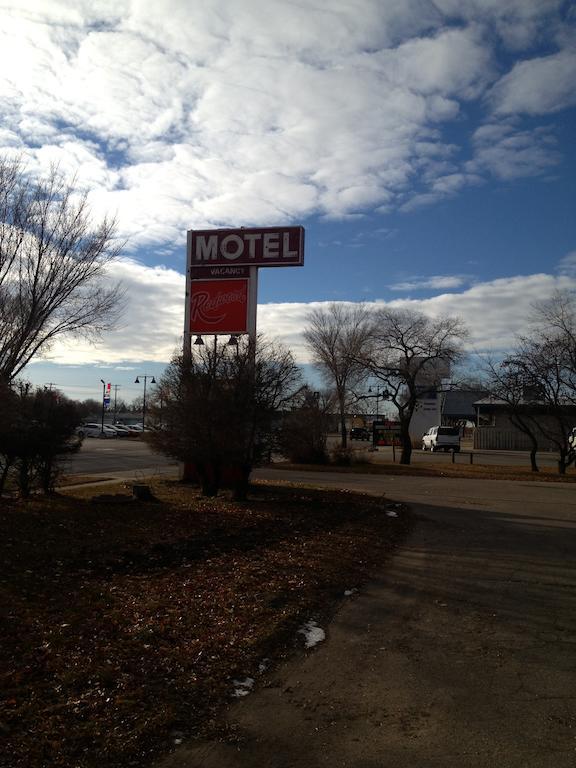 Redwood Motel Yorkton Esterno foto